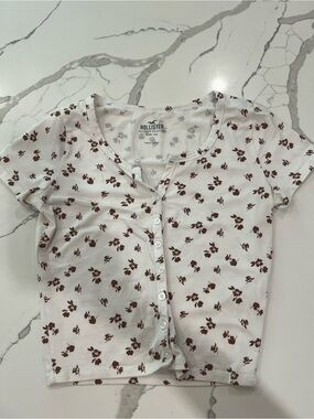 Hollister Ladies Floral Button-Front Top